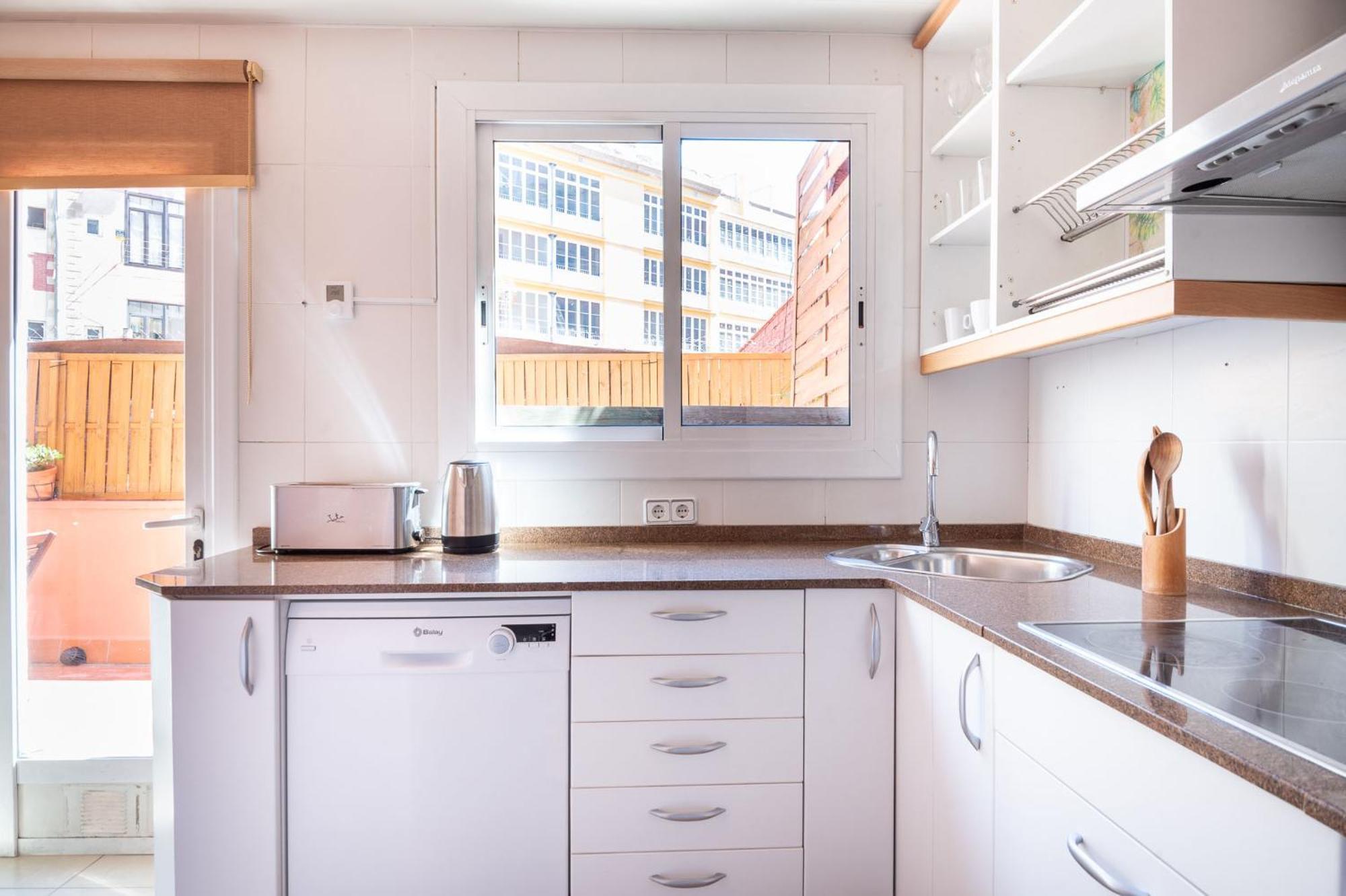 Spacious & Sunny Apt With Terrace In The City Center Barcelone Extérieur photo