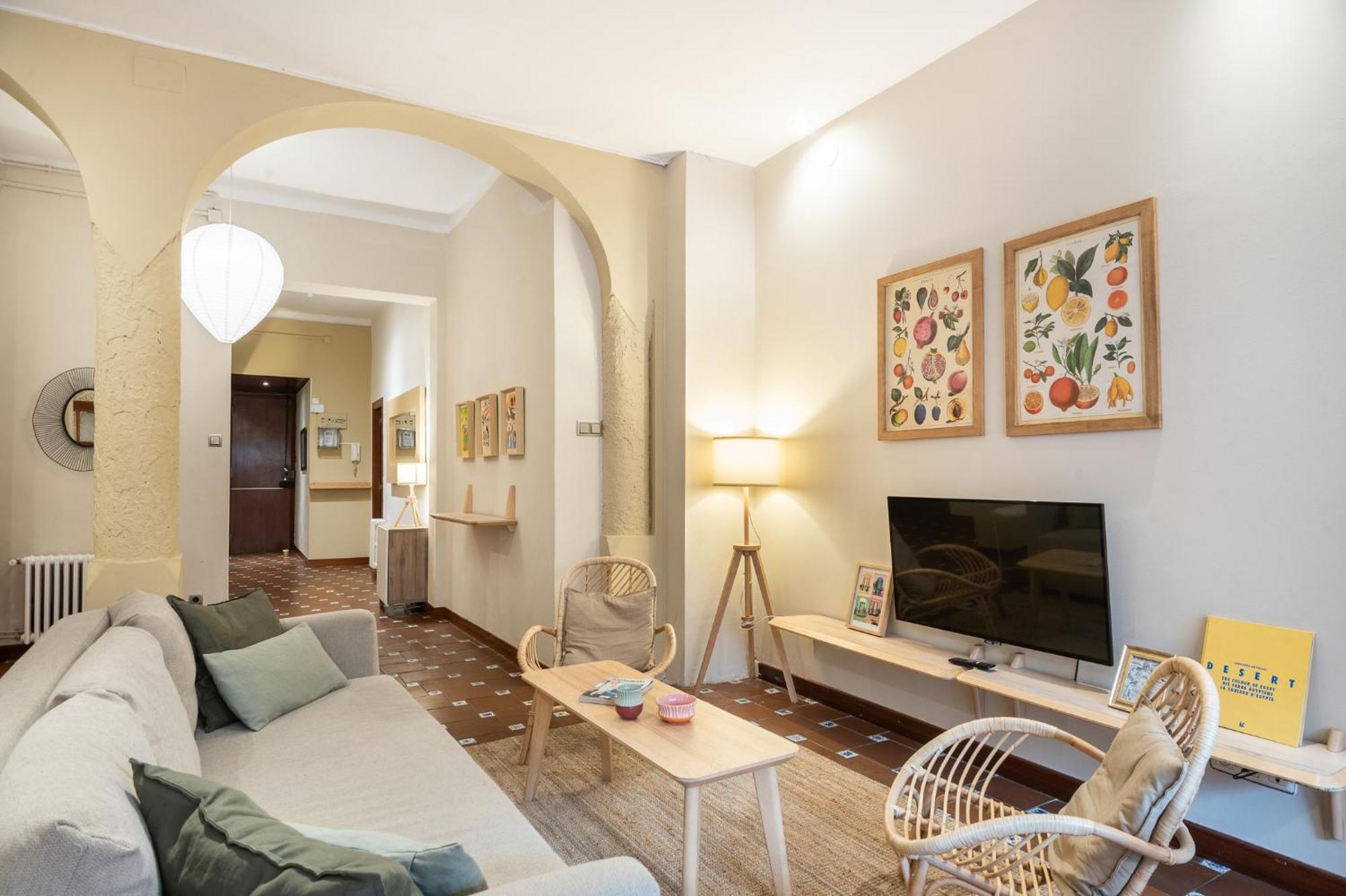Spacious & Sunny Apt With Terrace In The City Center Barcelone Extérieur photo